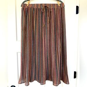 Boutique Skirt. Size X. Sparkly fabric.